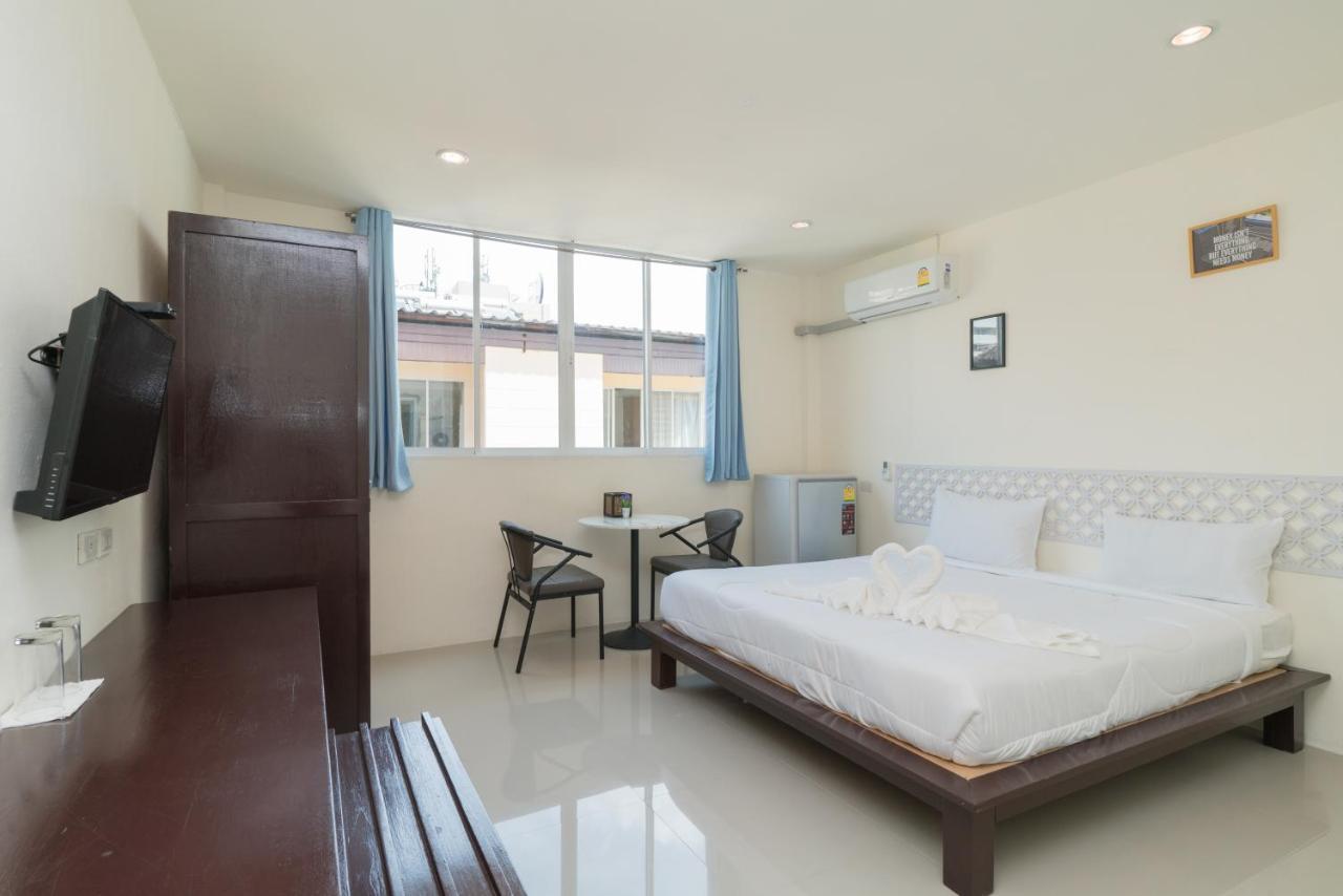 Hangover Inn Phuket Kültér fotó